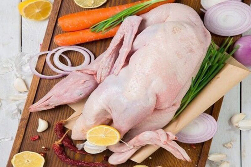 Sau nâng mũi có được ăn thịt vịt không?