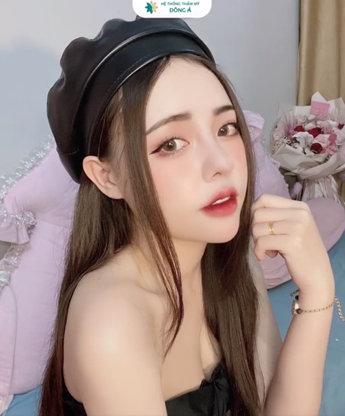 Hot girl Hà Naga 
